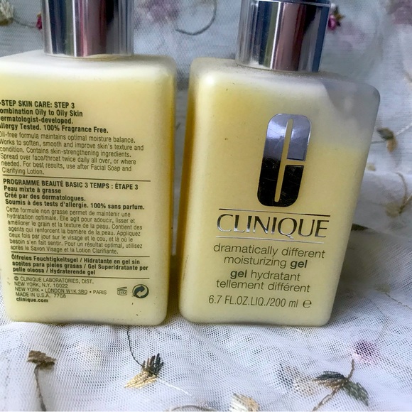 Clinique Dramatically Different Lotion VERY DRY- DRY COMBINATION SKIN - Picture 4 of 5